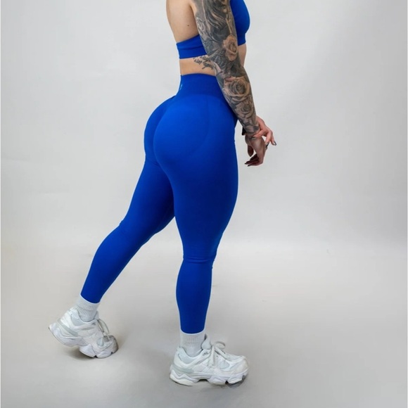 Til You Collapse Seamless Collection Contour Leggings Large Royal Blue booty - Picture 8 of 8